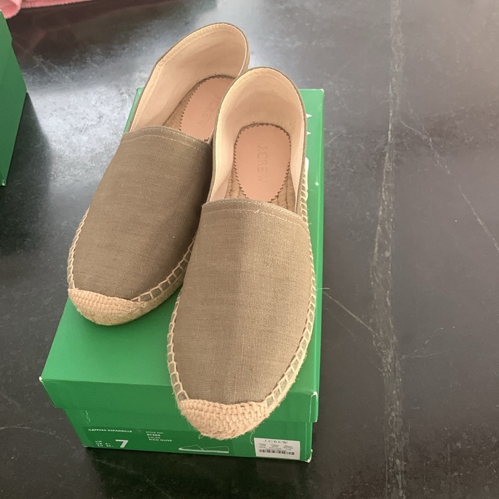 NEW Made-in-Spain J. Crew espadrille flats in linen